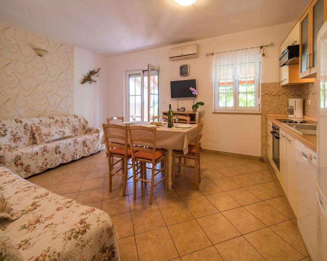 Apartments In Vrbnik/Insel Krk 13597 Ngoại thất bức ảnh
