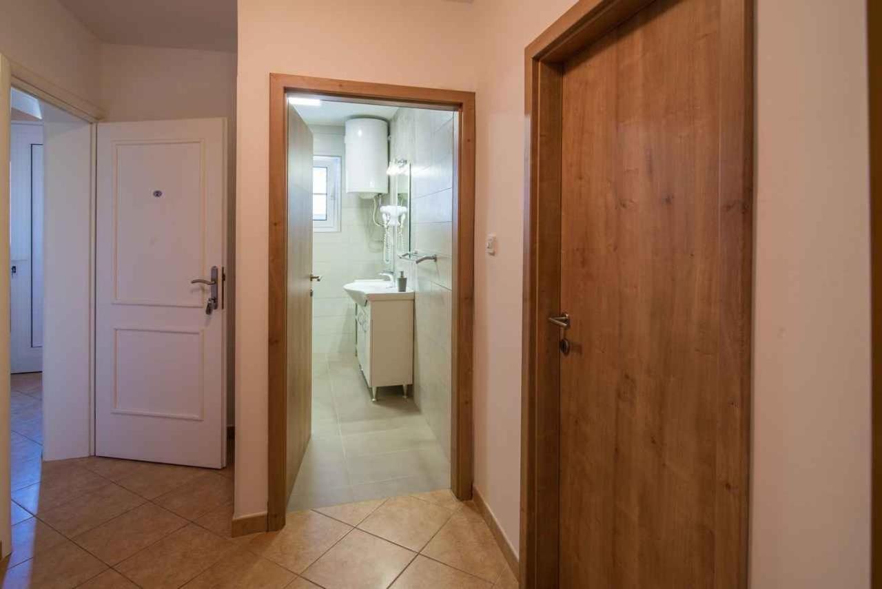 Apartments In Vrbnik/Insel Krk 13597 Ngoại thất bức ảnh