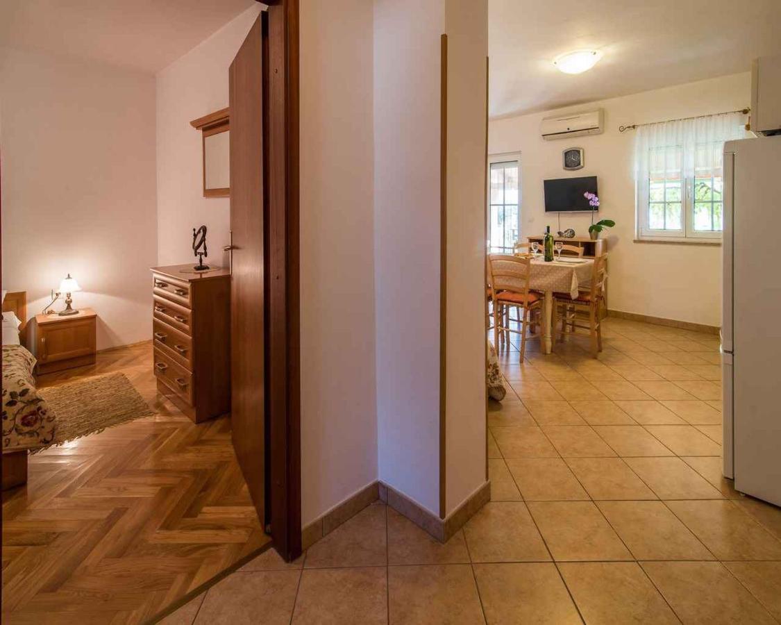 Apartments In Vrbnik/Insel Krk 13597 Ngoại thất bức ảnh