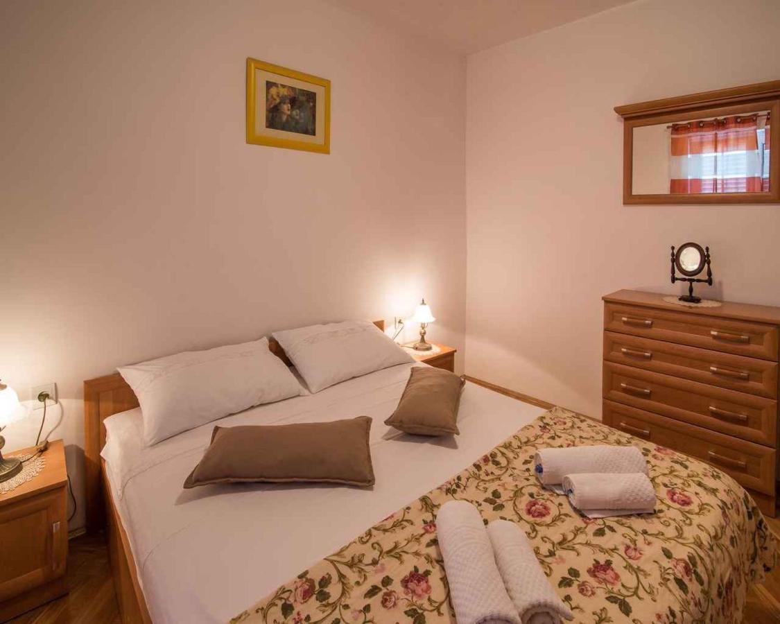Apartments In Vrbnik/Insel Krk 13597 Ngoại thất bức ảnh