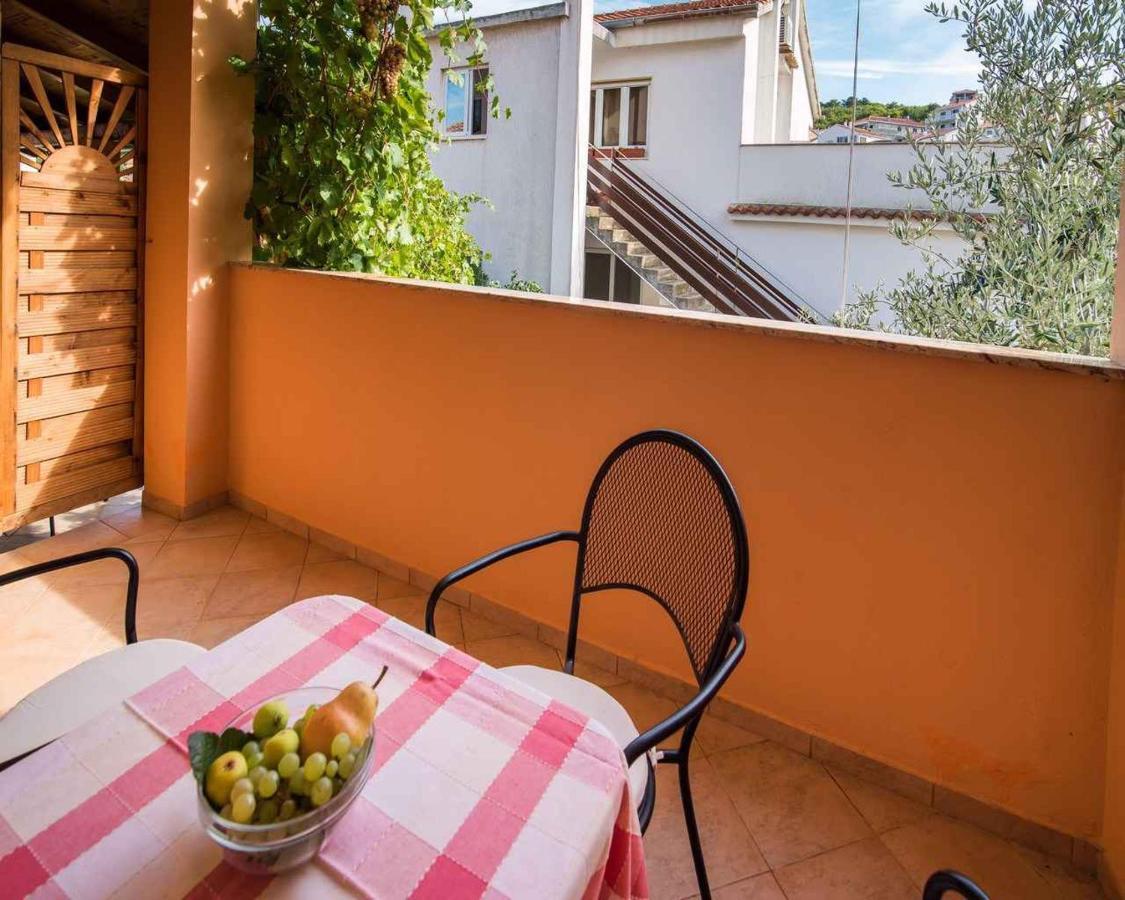 Apartments In Vrbnik/Insel Krk 13597 Ngoại thất bức ảnh