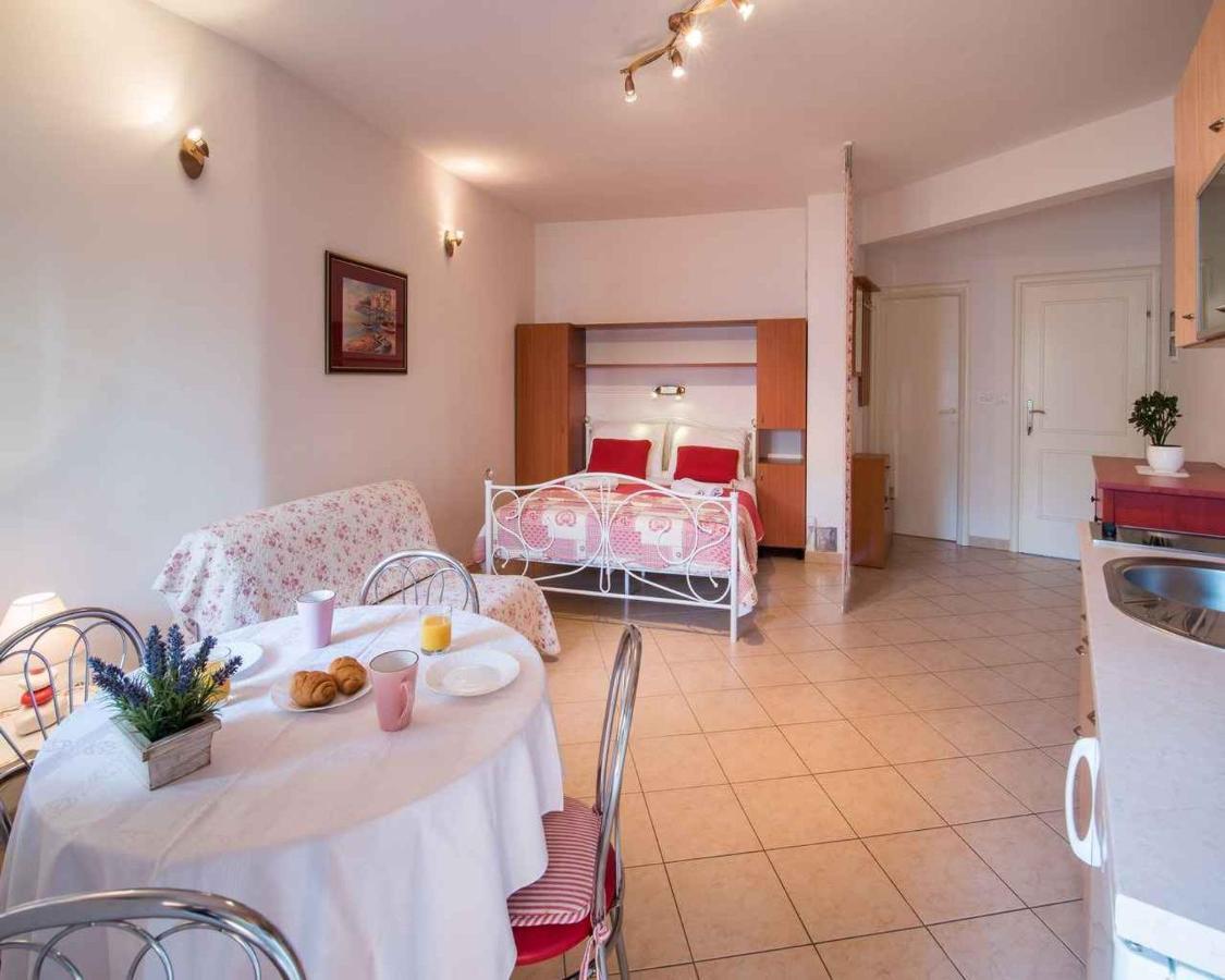 Apartments In Vrbnik/Insel Krk 13597 Ngoại thất bức ảnh